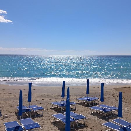Ferienwohnung Sweet Sea View Savona Exterior foto