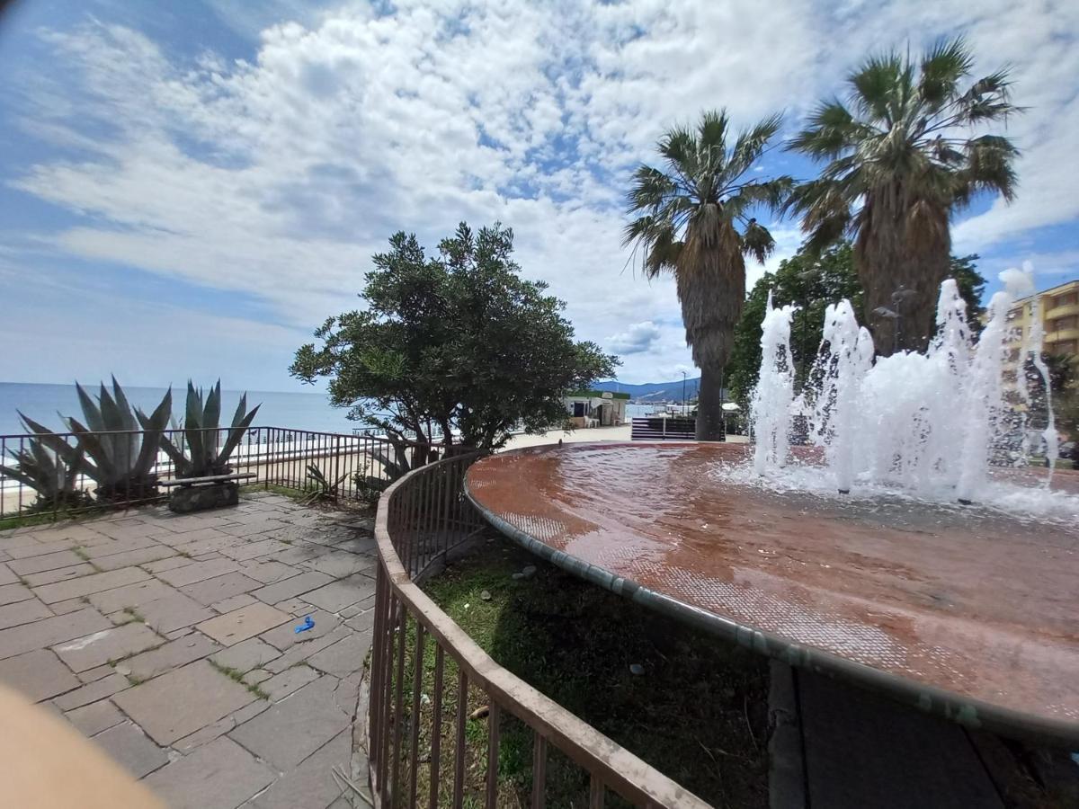 Ferienwohnung Sweet Sea View Savona Exterior foto